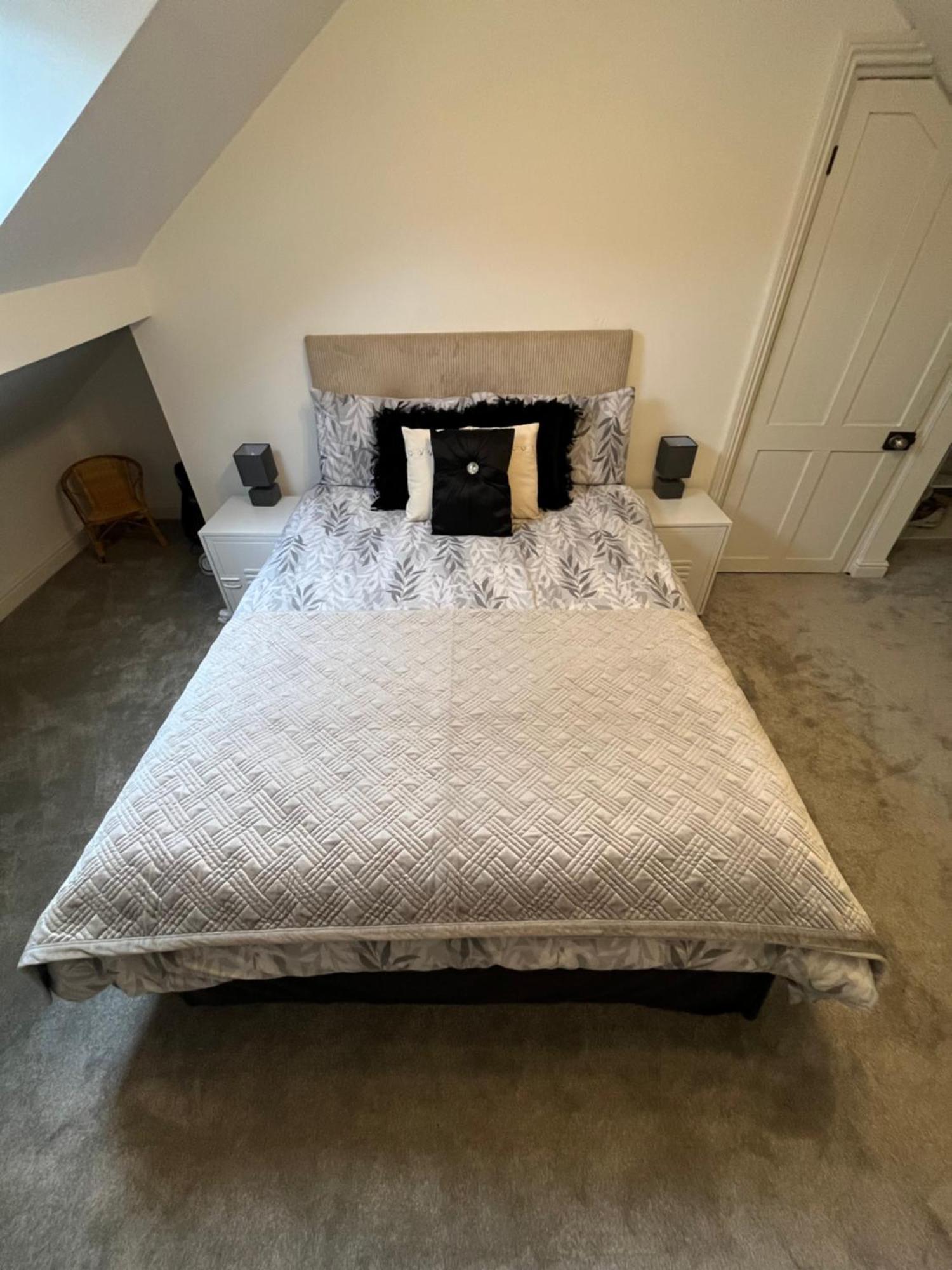Wolf Hollow, Sleeps 4 Plus 2, Buxton Town Centre Екстериор снимка